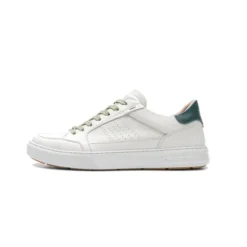 Ambitious White Trainer| 112187333