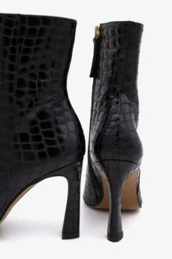 Angel Alarcon 25560BLK- Ankle Boot.