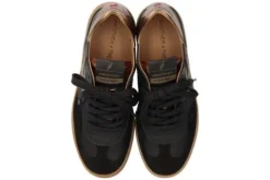 Another Trend A0320385- Trainer.
