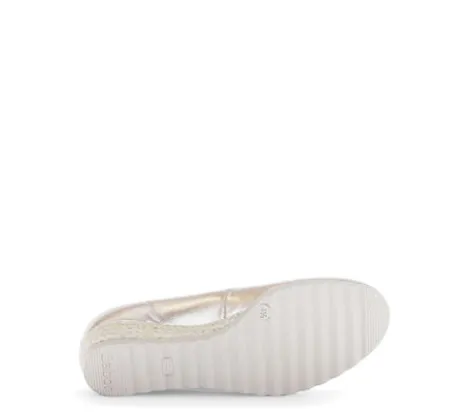 Gabor 6264182- Wide Fit Pump.