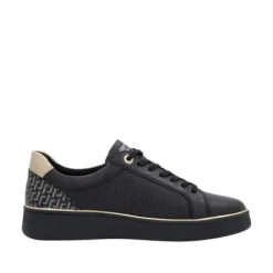 Remonte D2E0003- Trainer.